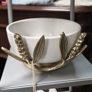 Elegant White Bowl with Gold Leaf Design